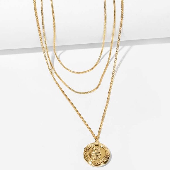 Flower Engraved Round Pendant Layered Necklace - Picture 3 of 6